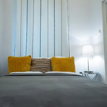 דירה Chic Flat With River View *