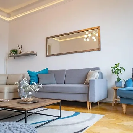 Chic Flat With River View Budapest